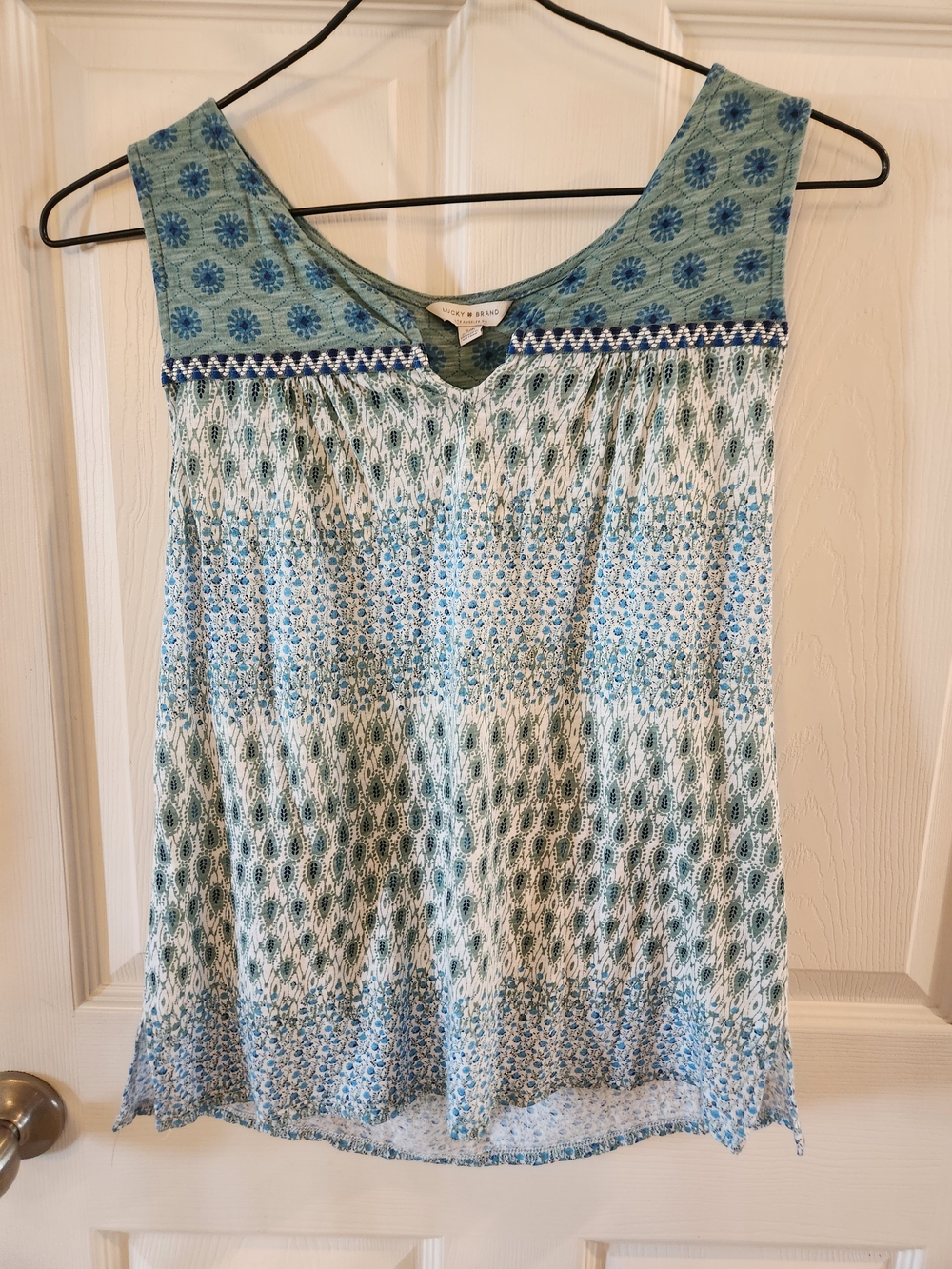 Lucky Brand Blue & Green Patterned V-Neck Tank Top